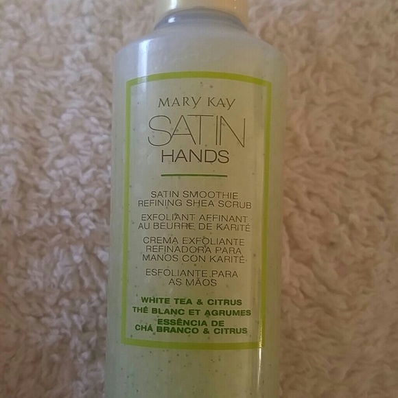 Satin Hands Set - Picture 3 of 6